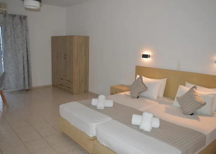 Junction Hotel Skiathos Town